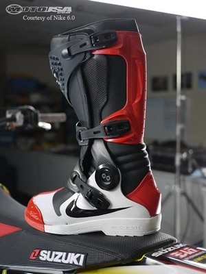 chaussure moto nike